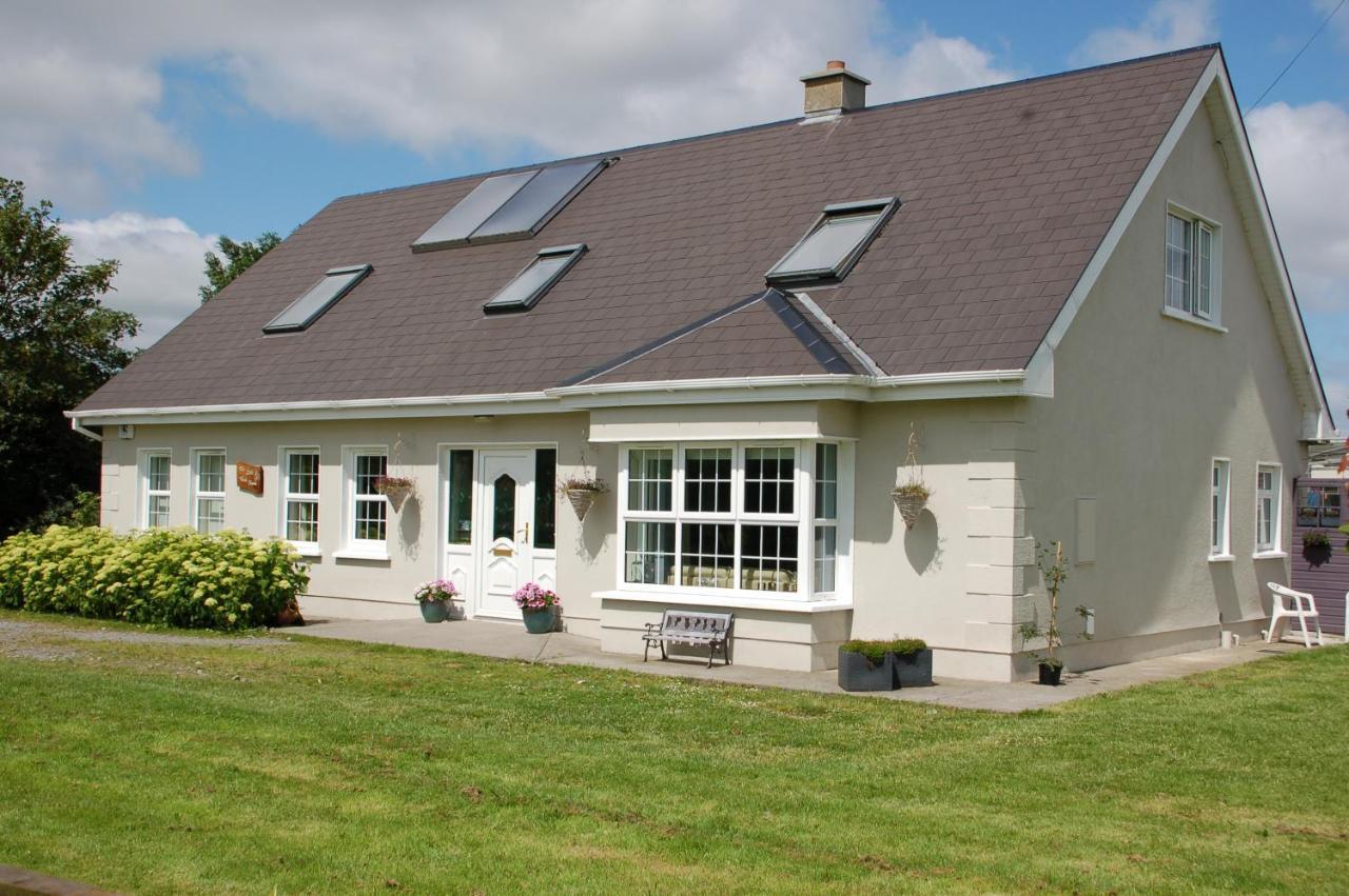 The Little Flock Farm Bed & Breakfast Cloonmore Exterior photo